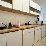 Batory - Peaceful Retreat, 10 Minutes To Old Town & Seaside Privatunterkunft