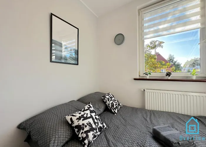 Batory - Peaceful Retreat, 10 Minutes To Old Town & Seaside Kwatera prywatna Gdańsk