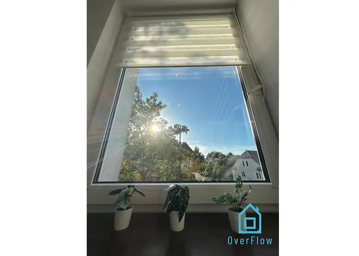 Batory - Peaceful Retreat, 10 Minutes To Old Town & Seaside Homestay