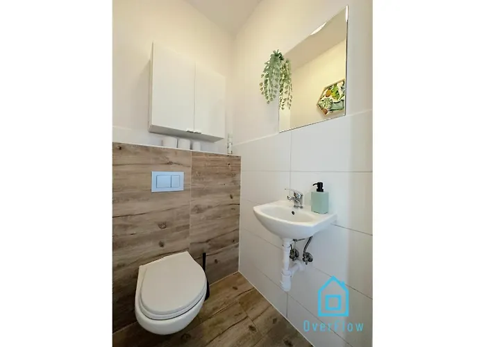 Kwatera prywatna Batory - Peaceful Retreat, 10 Minutes To Old Town & Seaside