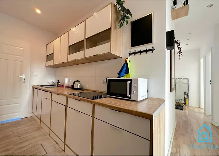 Batory - Peaceful Retreat, 10 Minutes To Old Town & Seaside Gdansk