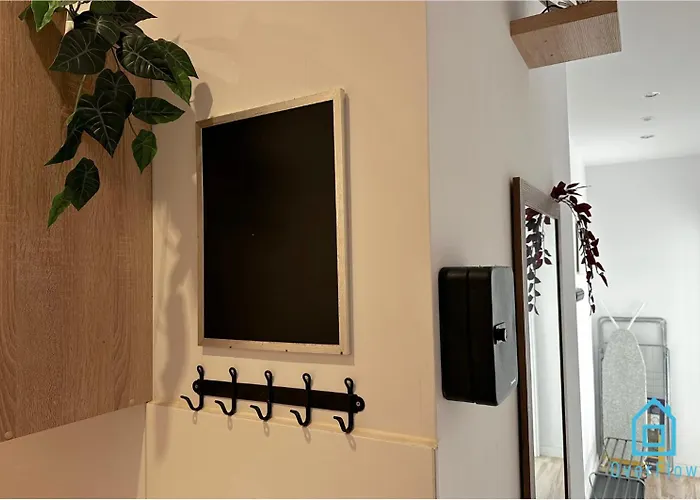 Batory - Peaceful Retreat, 10 Minutes To Old Town & Seaside *